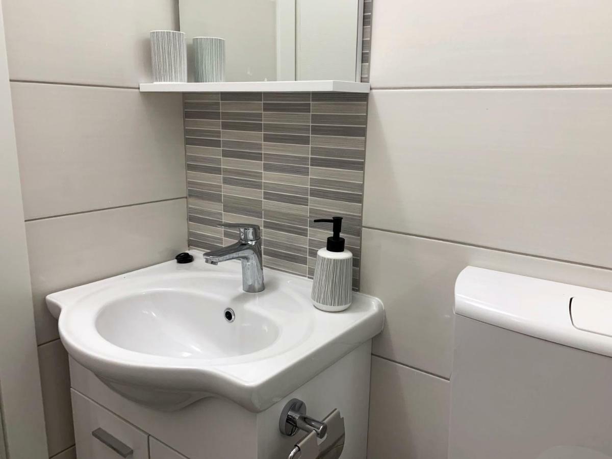 Apartments Zika Promajna Bagian luar foto
