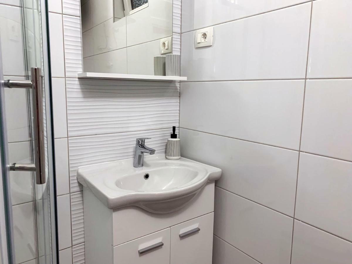 Apartments Zika Promajna Bagian luar foto